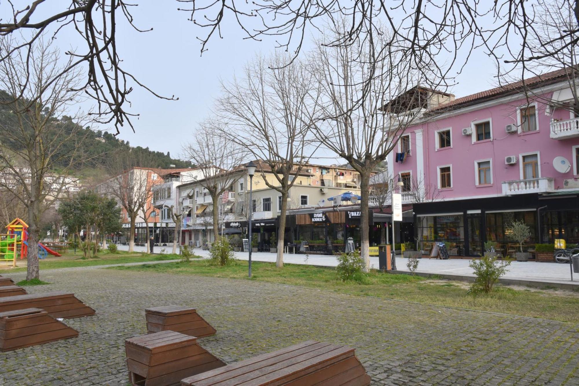 Woodland Apartment Berat Exterior photo